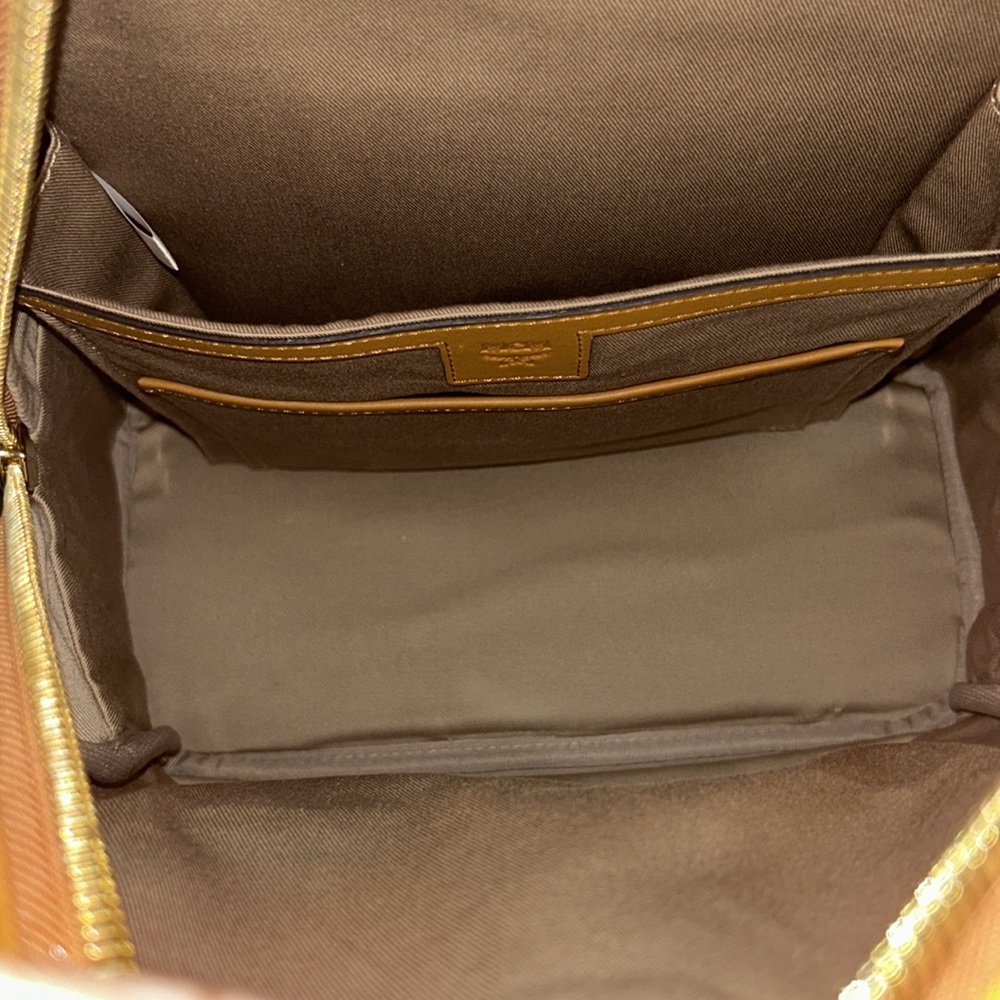 MCM backpack (BNWT)UNISEX HOST PICK - Picture 7 of 12